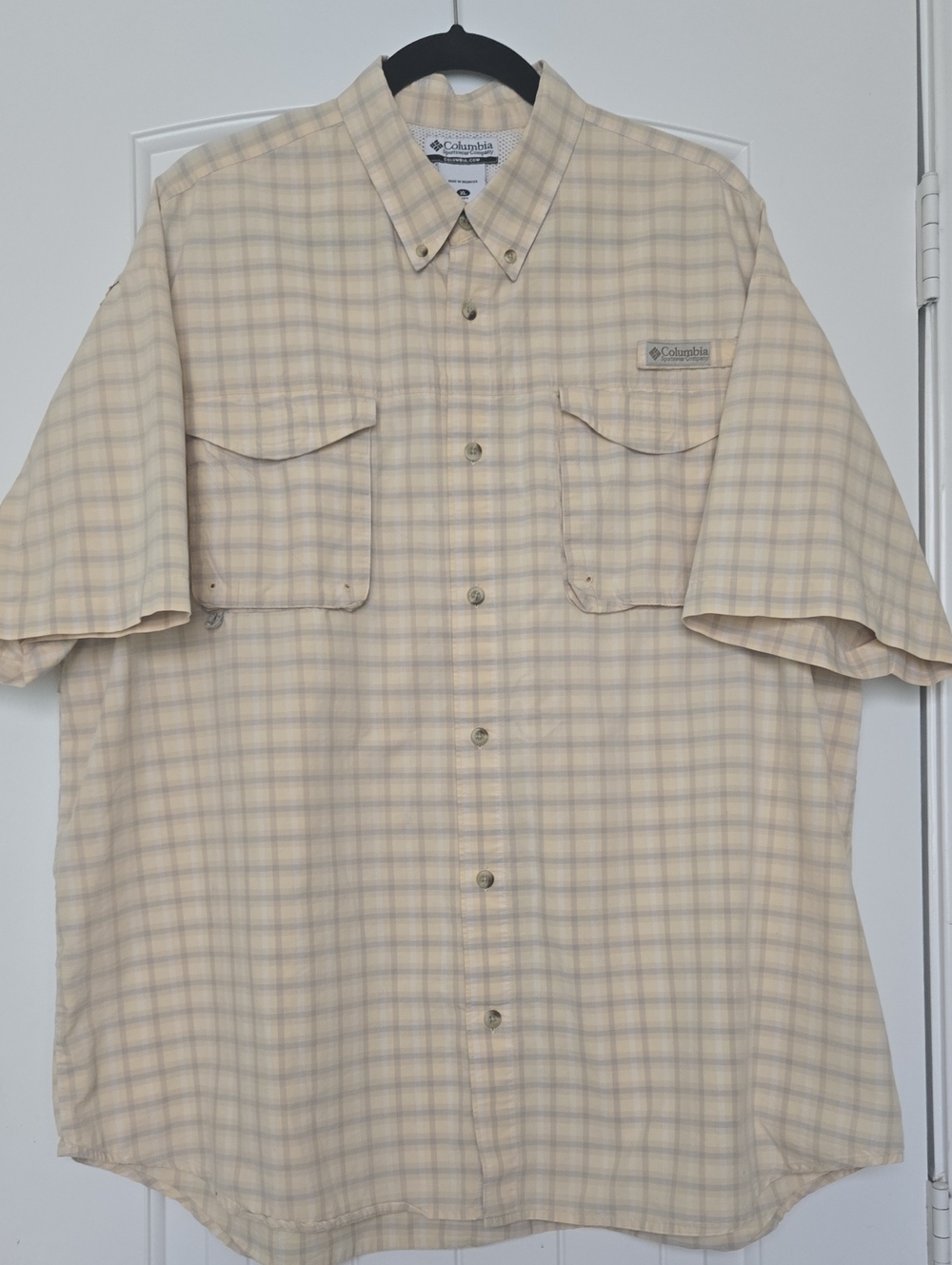 Columbia Beige Plaid Short-Sleeve Button-Down Shirt